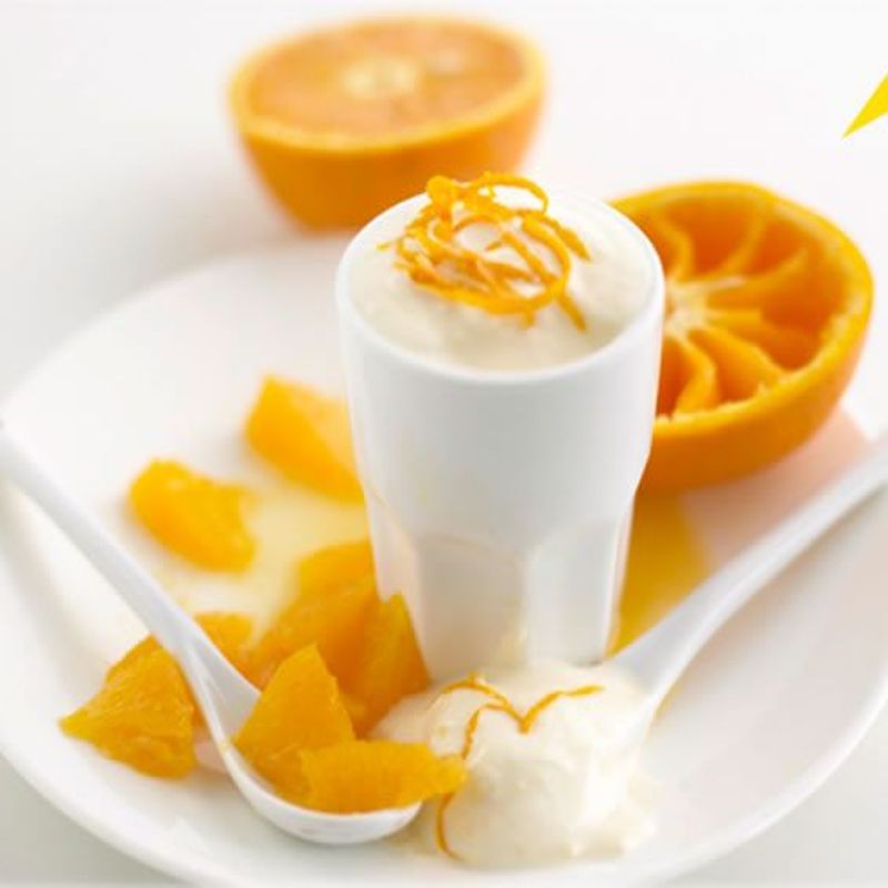 Smoothie με γιαούρτι με αυξημένη πρωτεΐνη και πορτοκάλι